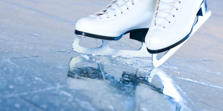 Edge Ice Center offering weSKATE Learn-to-Skate Classes