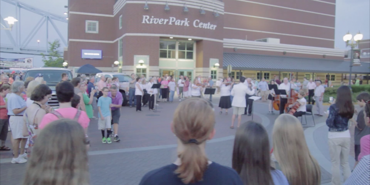 Owensboro Symphony Flash Mob in Downtown Owensboro