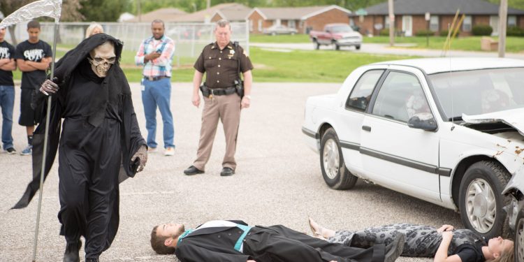 Apollo Hosts ‘Ghost Out’