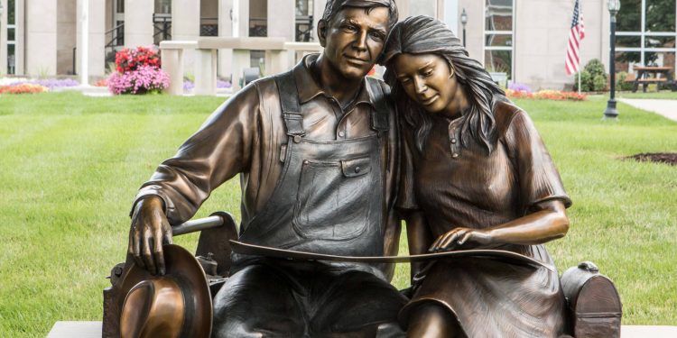 RiverArtes “Hometown” Sculpture Unveiled