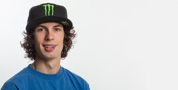 JD Beach Secures Supersport Title