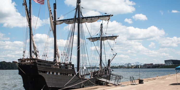 Nina and Pinta Dock in Owensboro