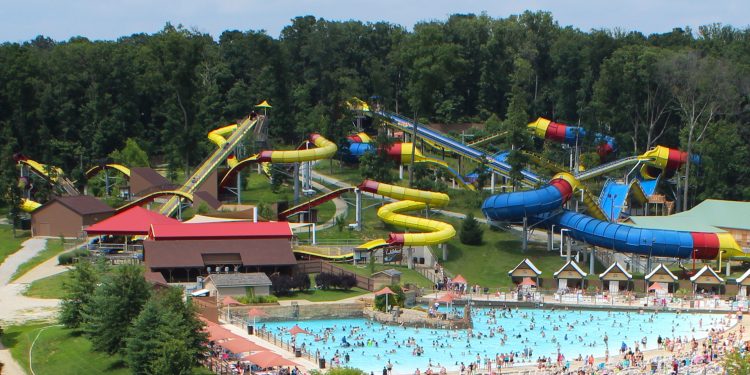 Holiday World Wins Two International Golden Ticket Awards