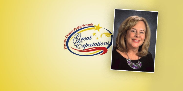 Mallonee named Kentucky Middle School Teacher of the Year