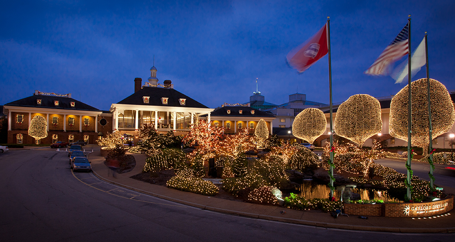 Experience A Country Christmas at Gaylord Opryland Resort Owensboro