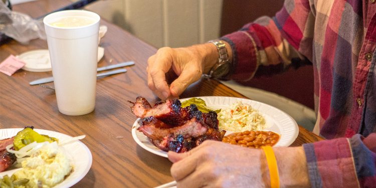 Boogalou BBQ Now Open on Carter Road