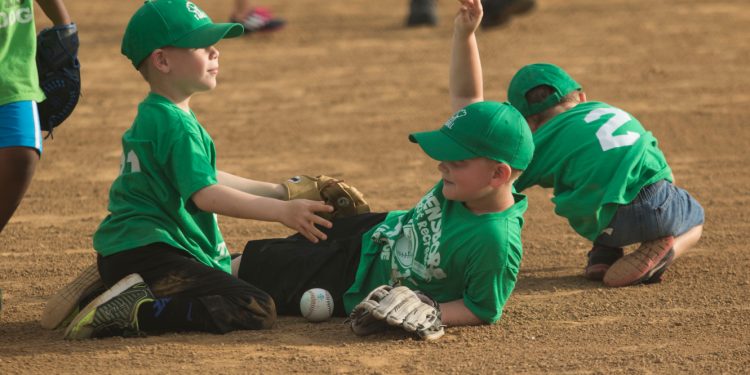 City Parks T-Ball & Middle School Baseball Deadline This Week