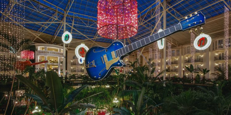 Gaylord Opryland Adds Half-a-million More Lights to A Country Christmas Celebration