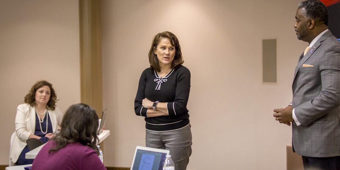 First Lady Glenna Bevin In Owensboro To Discuss Foster Care Initiative 