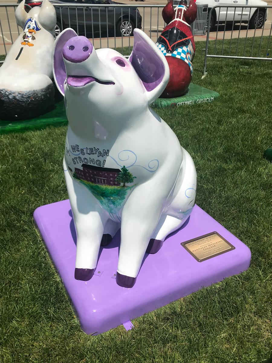 Oink for Owensboro Pigs Revealed at BBQ Fest Owensboro Living