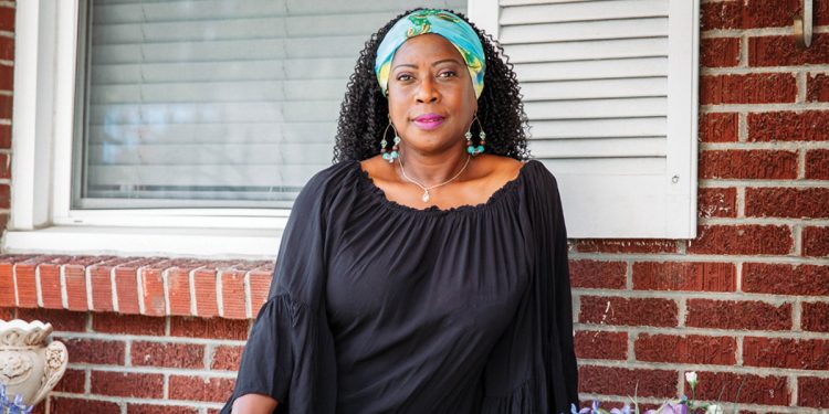 Leeza Dukes from “3 Hearts of the Arts”