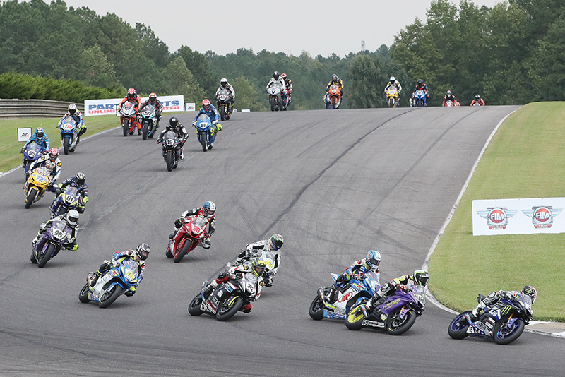 JD Beach and Hayden Gillim lead the supersport field into a turn at Barber Motorsports Park